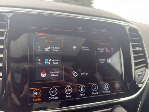 2020 Jeep Grand Cherokee Summit