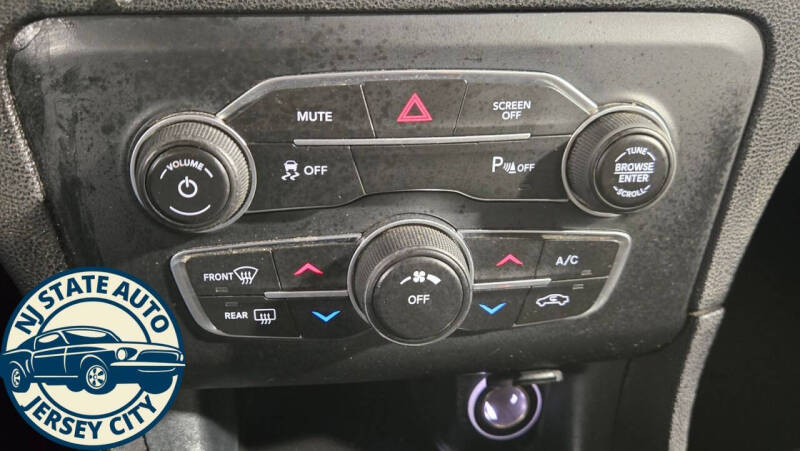 2018 Dodge Charger SXT