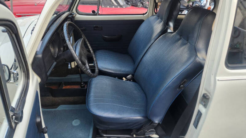 1972 Volkswagen Beetle