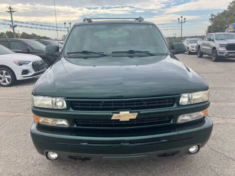 2004 Chevrolet Tahoe for sale at Greg's Auto Sales in Poplar Bluff MO