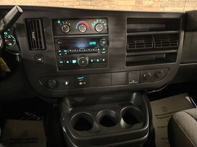 2016 GMC Savana 2500
