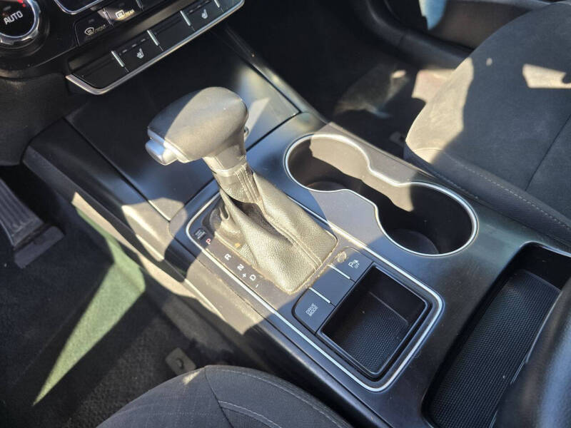 2020 Kia Sorento LX V6