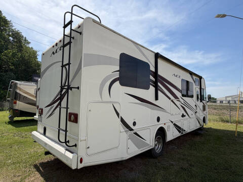 2018 Thor Motor Coach Ace 30.4