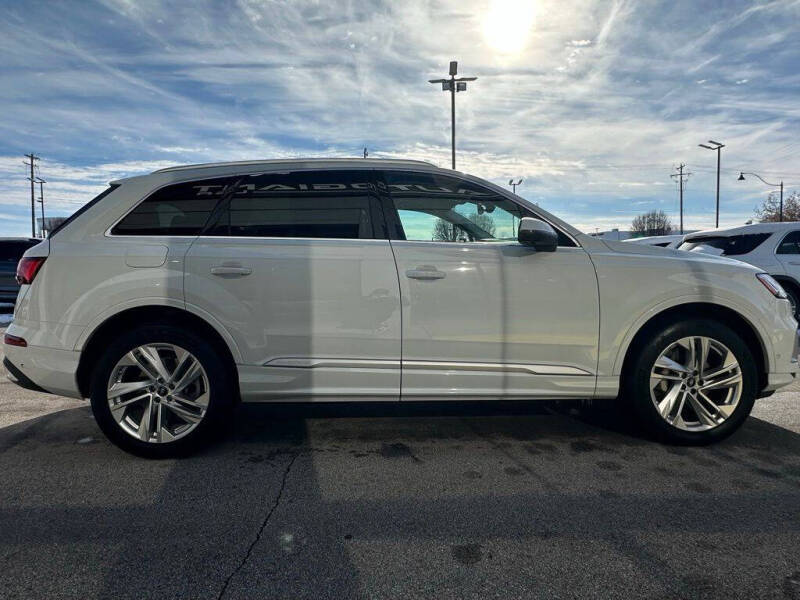 2022 Audi Q7 quattro Premium Plus 55 TFSI