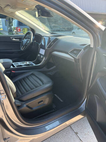 2022 Ford Edge