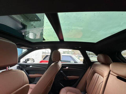 2022 Audi Q5 quattro S line Premium 45 TFSI