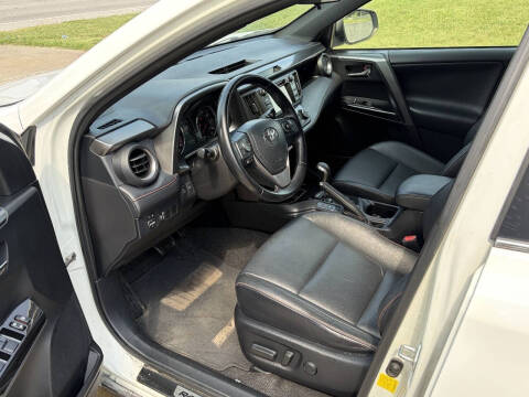 2016 Toyota RAV4 SE