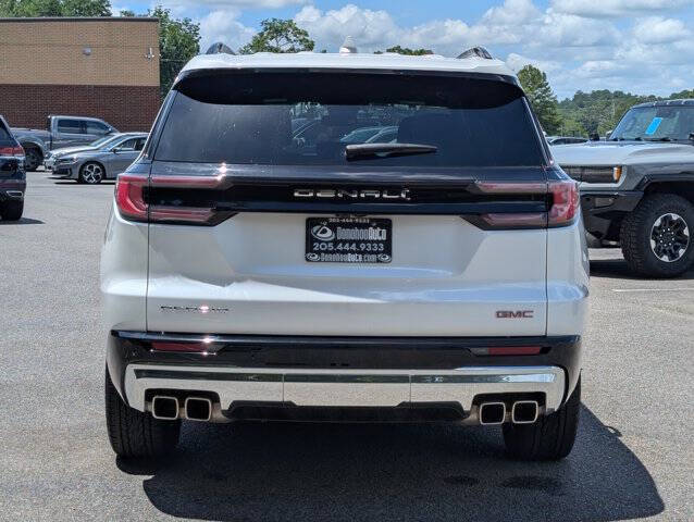 2024 GMC Acadia Denali