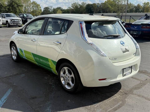 2011 Nissan LEAF SL