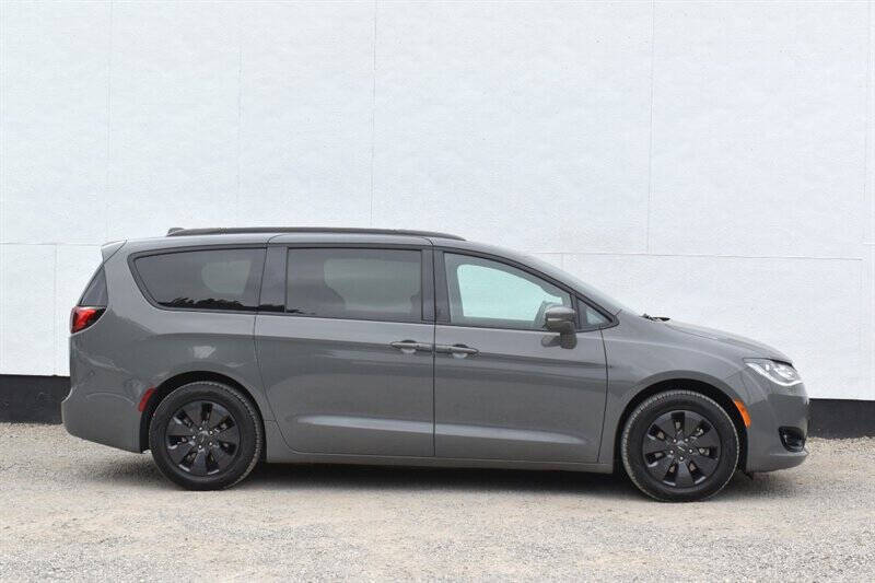 2020 Chrysler Pacifica Hybrid