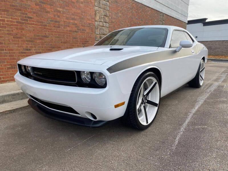 2012 Dodge Challenger SXT's photo