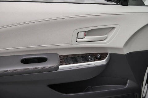 2024 Toyota Sienna LE 8-Passenger