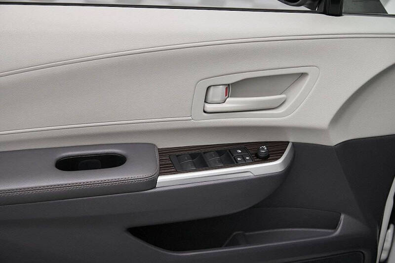 2024 Toyota Sienna LE 8-Passenger