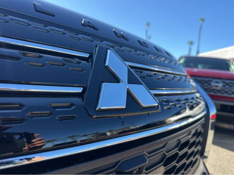 2023 Mitsubishi Outlander PHEV SEL