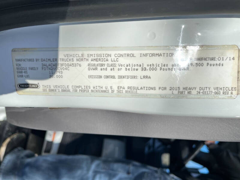 2015 Freightliner M2 106