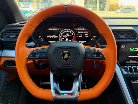 2023 Lamborghini Urus S