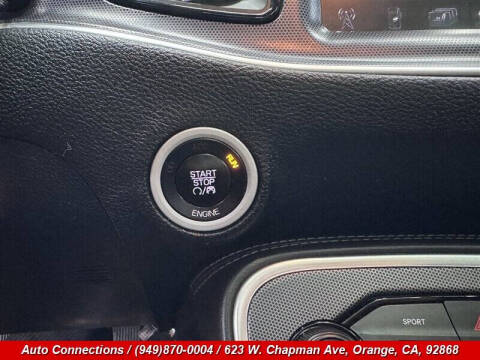 2015 Dodge Challenger SXT Plus