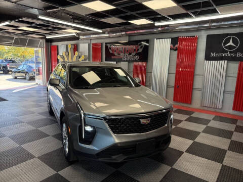 2024 Cadillac XT4 Luxury