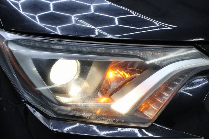 2018 Toyota RAV4 Hybrid XLE