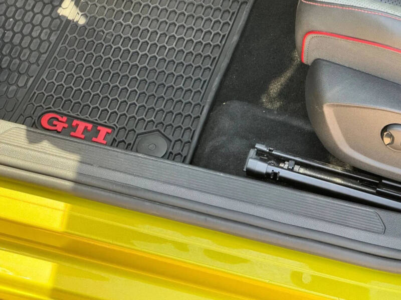 2022 Volkswagen Golf GTI Autobahn