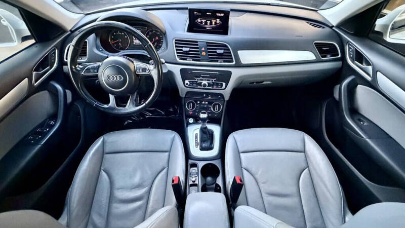 2017 Audi Q3 2.0T Premium