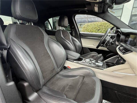 2021 Alfa Romeo Stelvio Quadrifoglio
