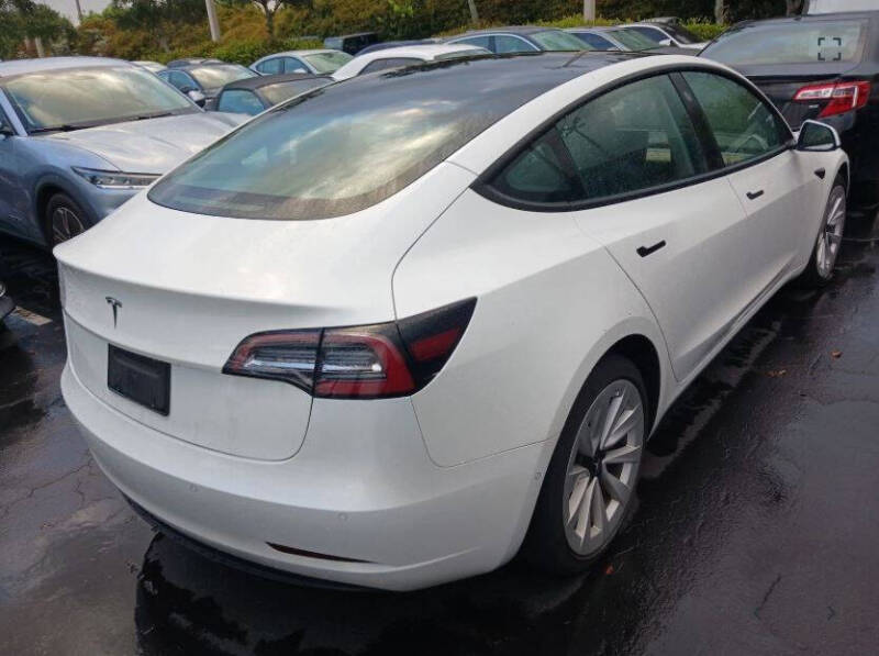2021 Tesla Model 3 Standard Range Plus