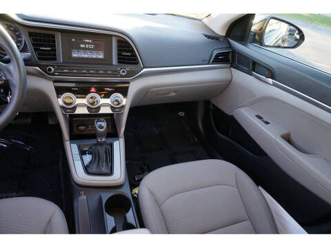 2019 Hyundai Elantra