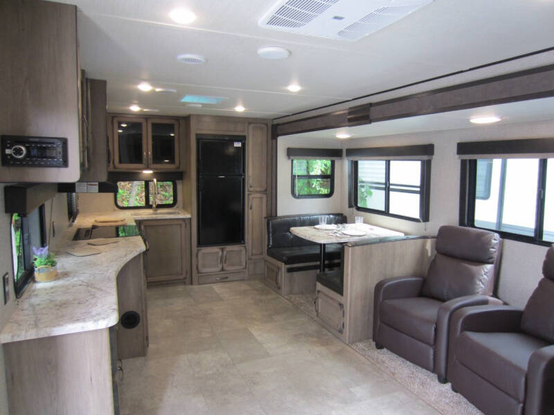 2019 Grand Design RV Transcend 28MKS