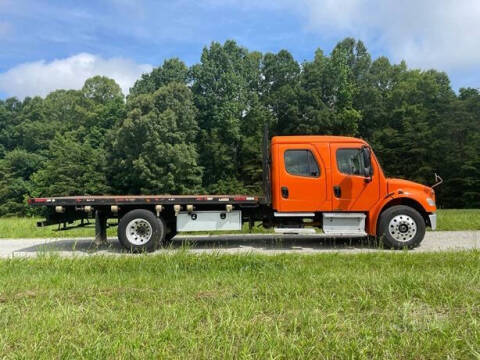 2018 Freightliner Business class M2