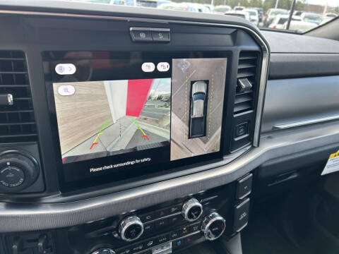 2025 Ford F-450 Super Duty Platinum