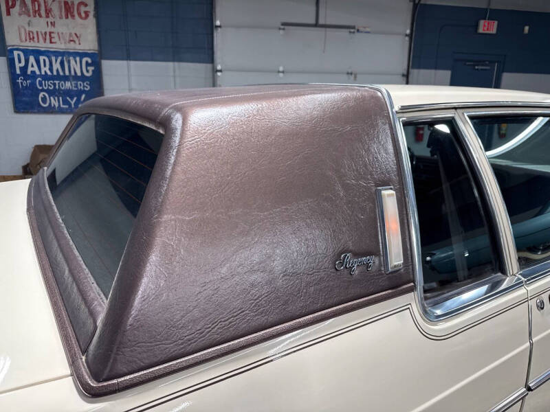 1983 Oldsmobile Ninety-Eight Regency