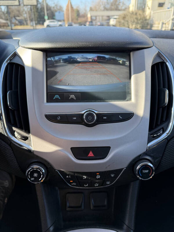 2017 Chevrolet Cruze LS Auto