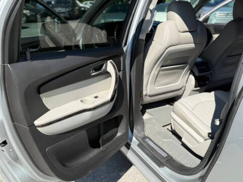2011 GMC Acadia Denali