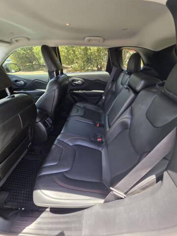 2019 Jeep Cherokee Trailhawk