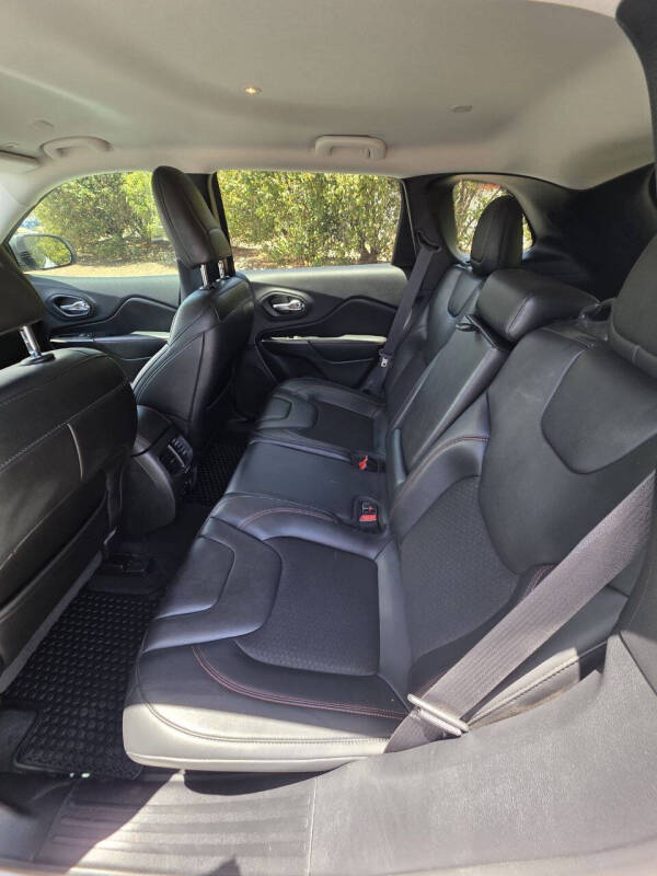 2019 Jeep Cherokee Trailhawk
