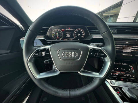 2023 Audi e-tron quattro Premium Plus