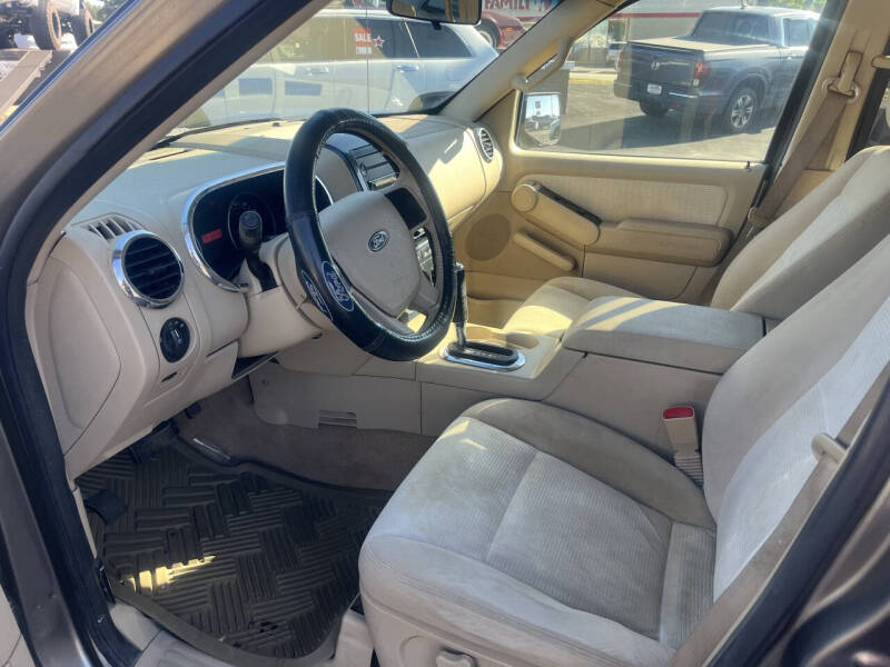 2006 Ford Explorer XLT