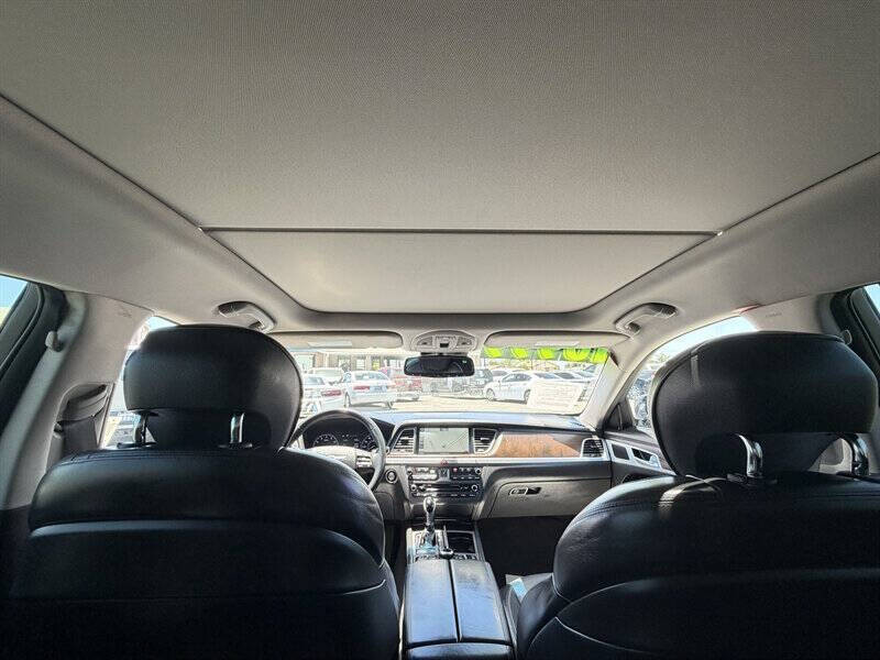 2015 Hyundai Genesis
