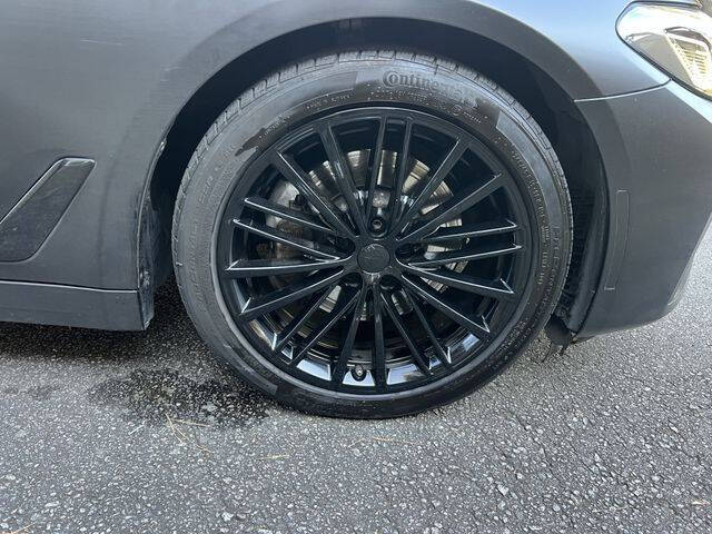 2021 BMW 5 Series 530i