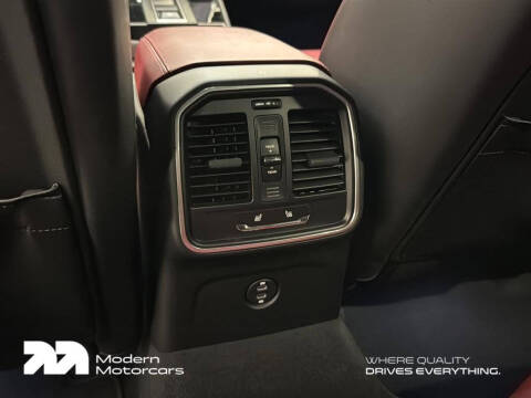 2025 Porsche Macan S