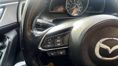 2017 Mazda MAZDA3 Touring