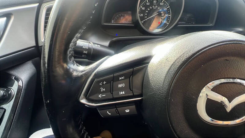 2017 Mazda MAZDA3 Touring