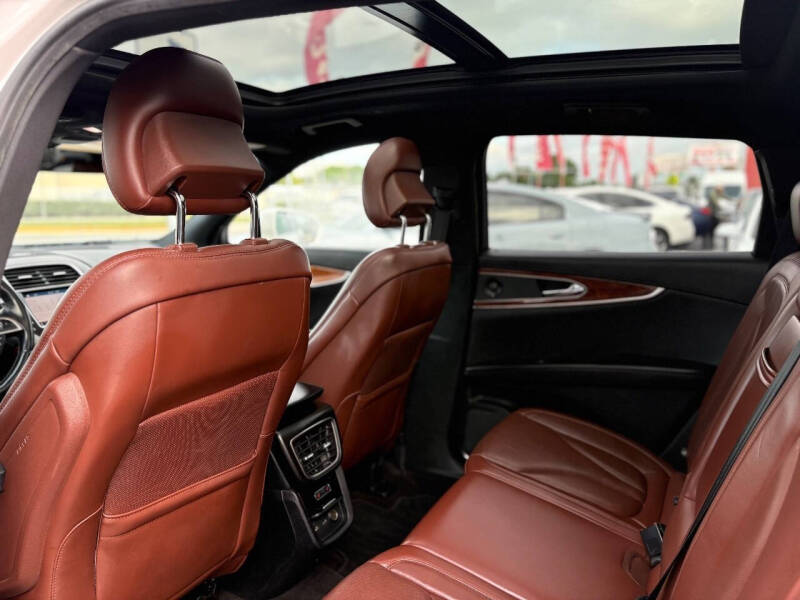 2019 Lincoln Nautilus Reserve