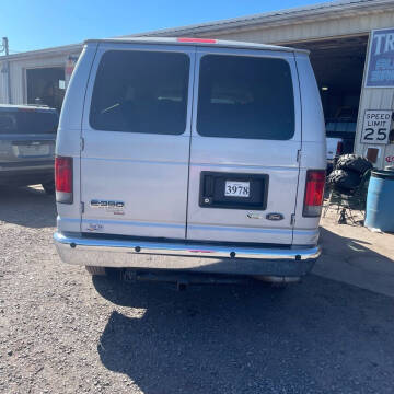 2010 Ford E-Series E-350 SD XLT