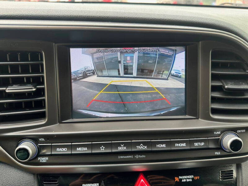 2020 Hyundai Elantra