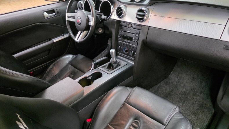 2005 Ford Mustang