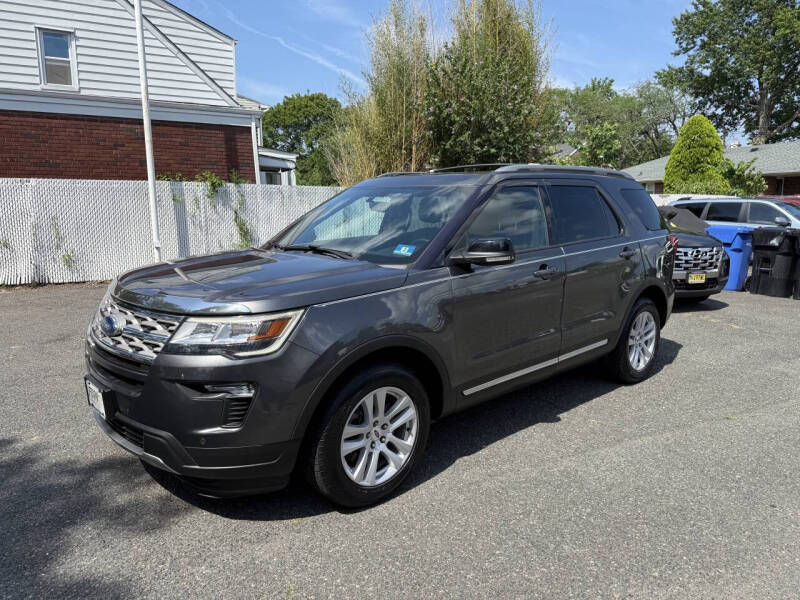 2018 Ford Explorer XLT's photo
