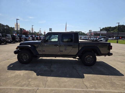 2025 Jeep Gladiator Sport S