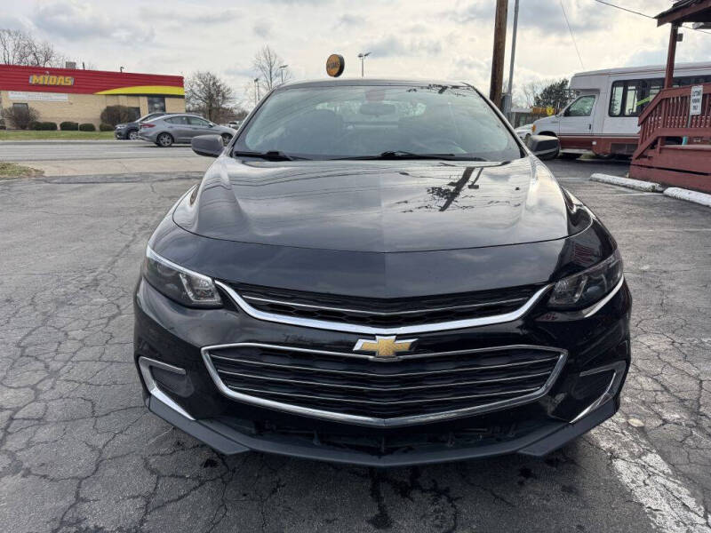 2017 Chevrolet Malibu 1LS photo 2